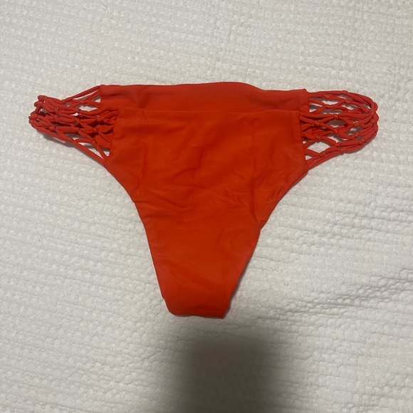 Mikho XL red bikini bottom - Picture 2 of 3